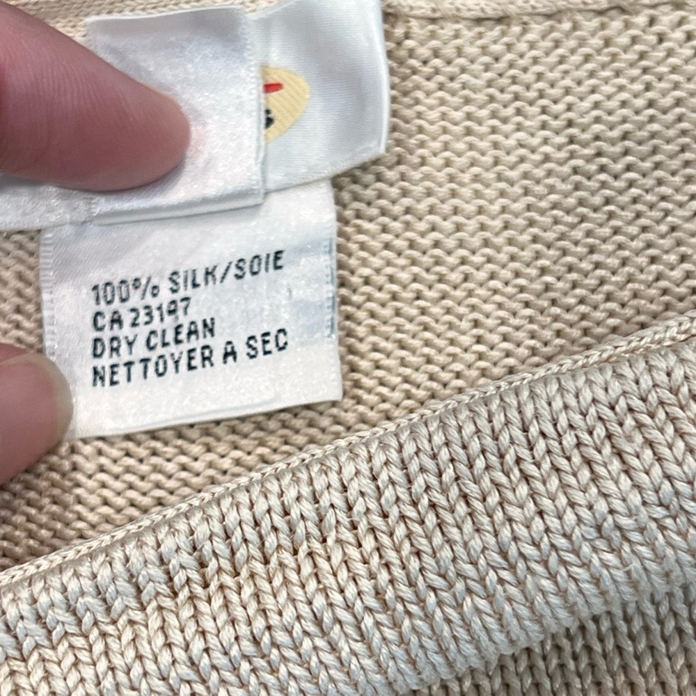 Talbot’s Women's Cream 100% Silk Sweater / size M - Picture 11 of 13